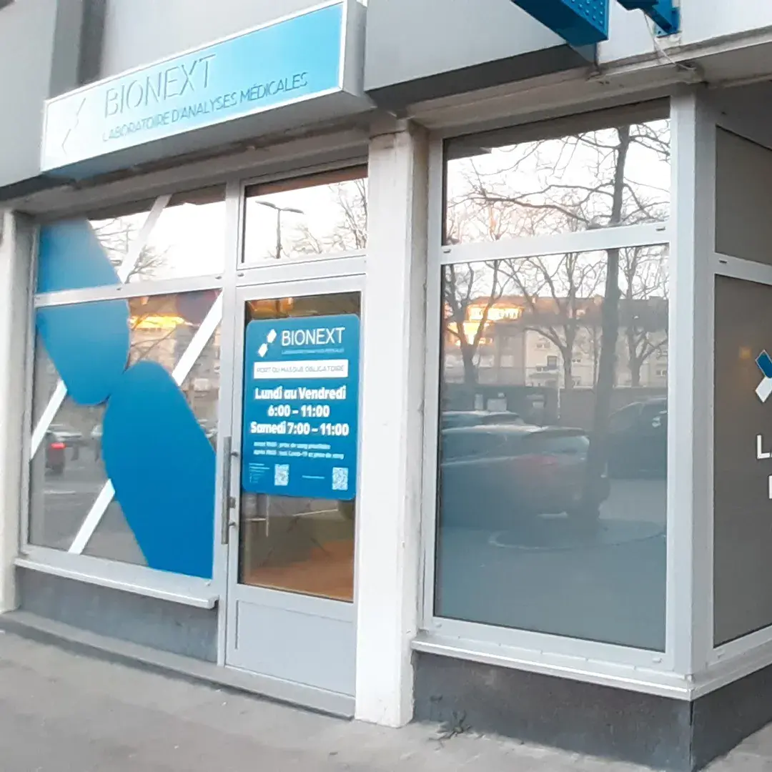 Façade du laboratoire d'analyses médicales BIONEXT à Luxembourg, 125-129 Rue de Bonnevoie