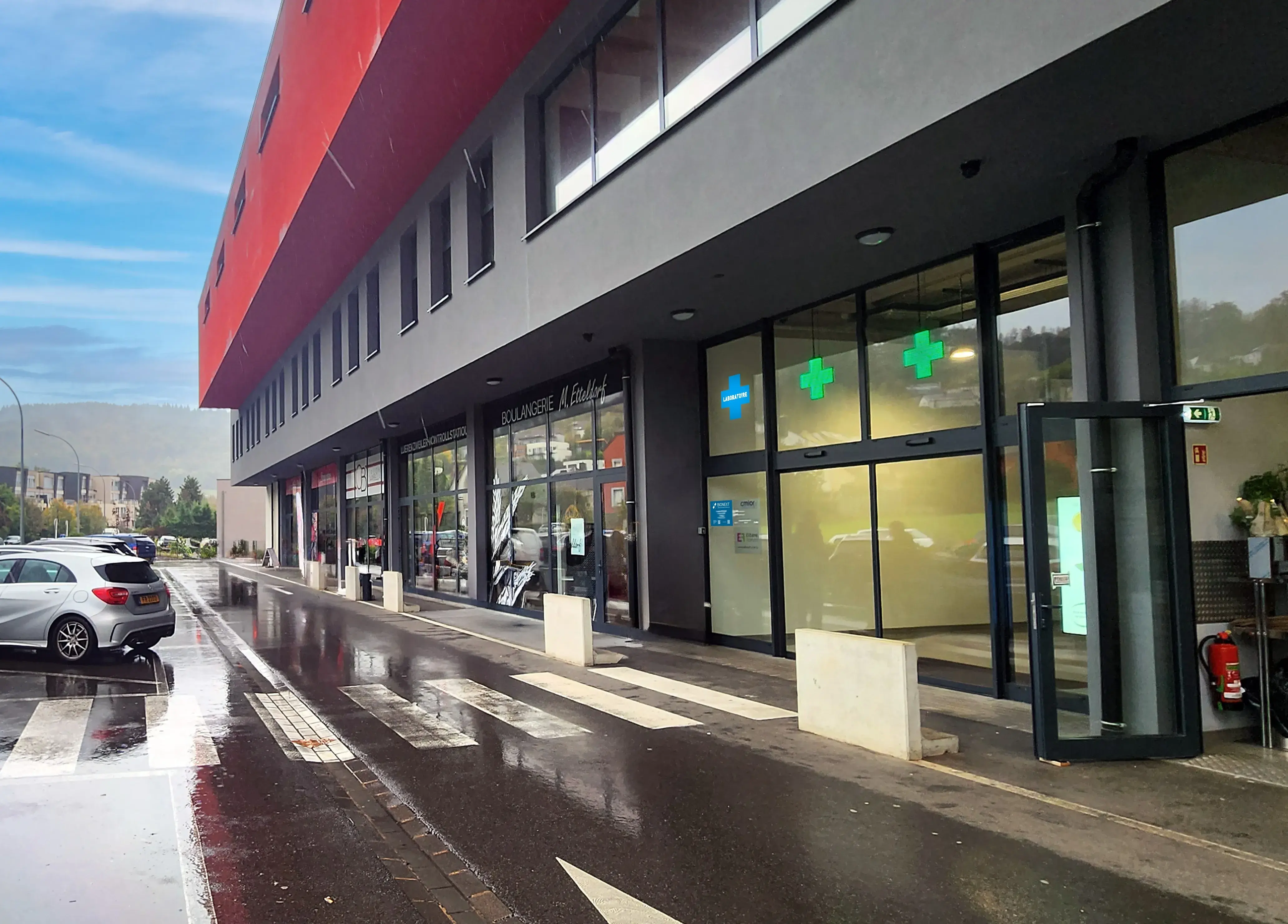 Facade of the BIONEXT medical analysis laboratory in Lorentzweiler, 30 route de Luxembourg