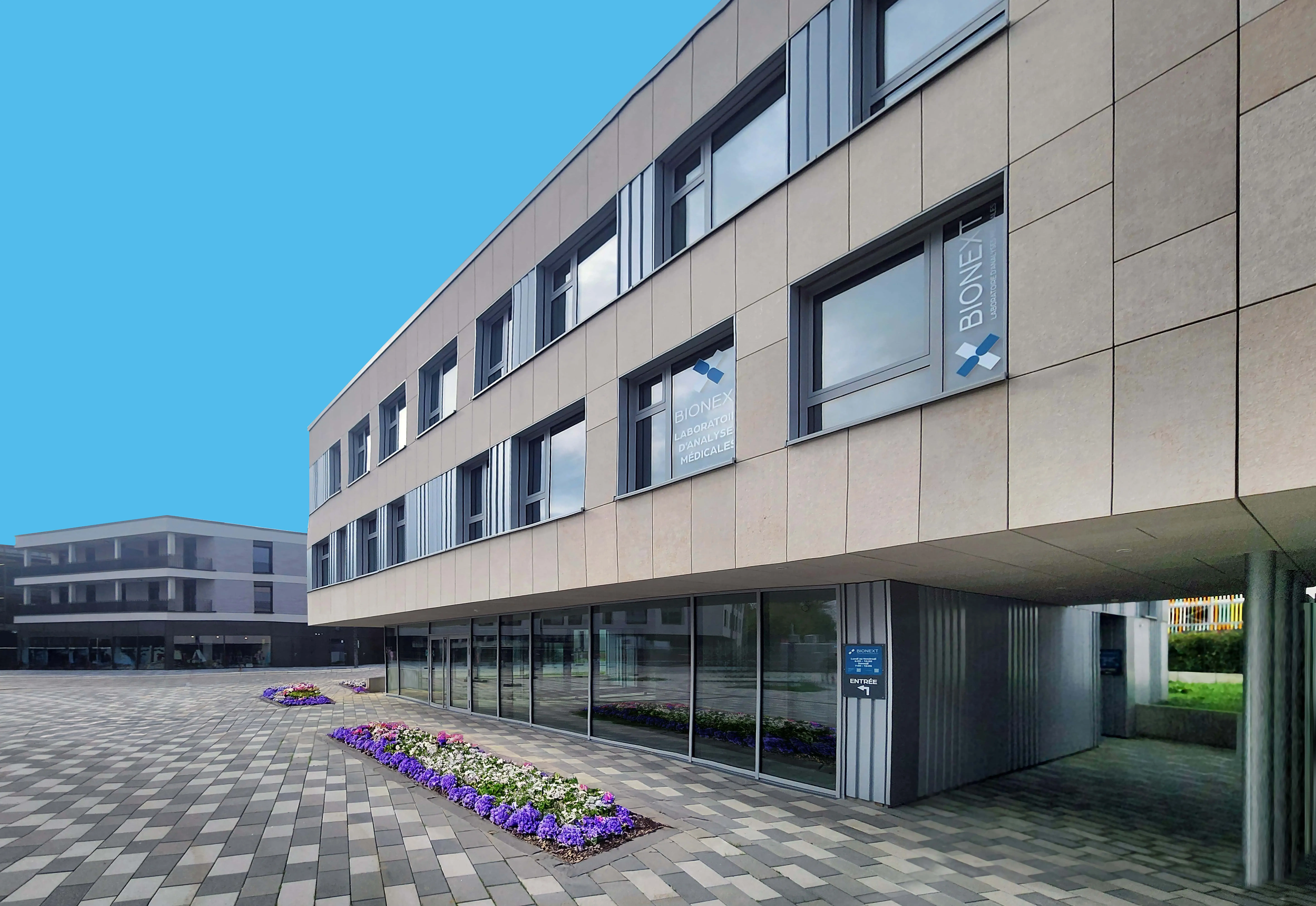 Fassade des BIONEXT-Labors für medizinische Analysen in Olm, 8 Groussgaass