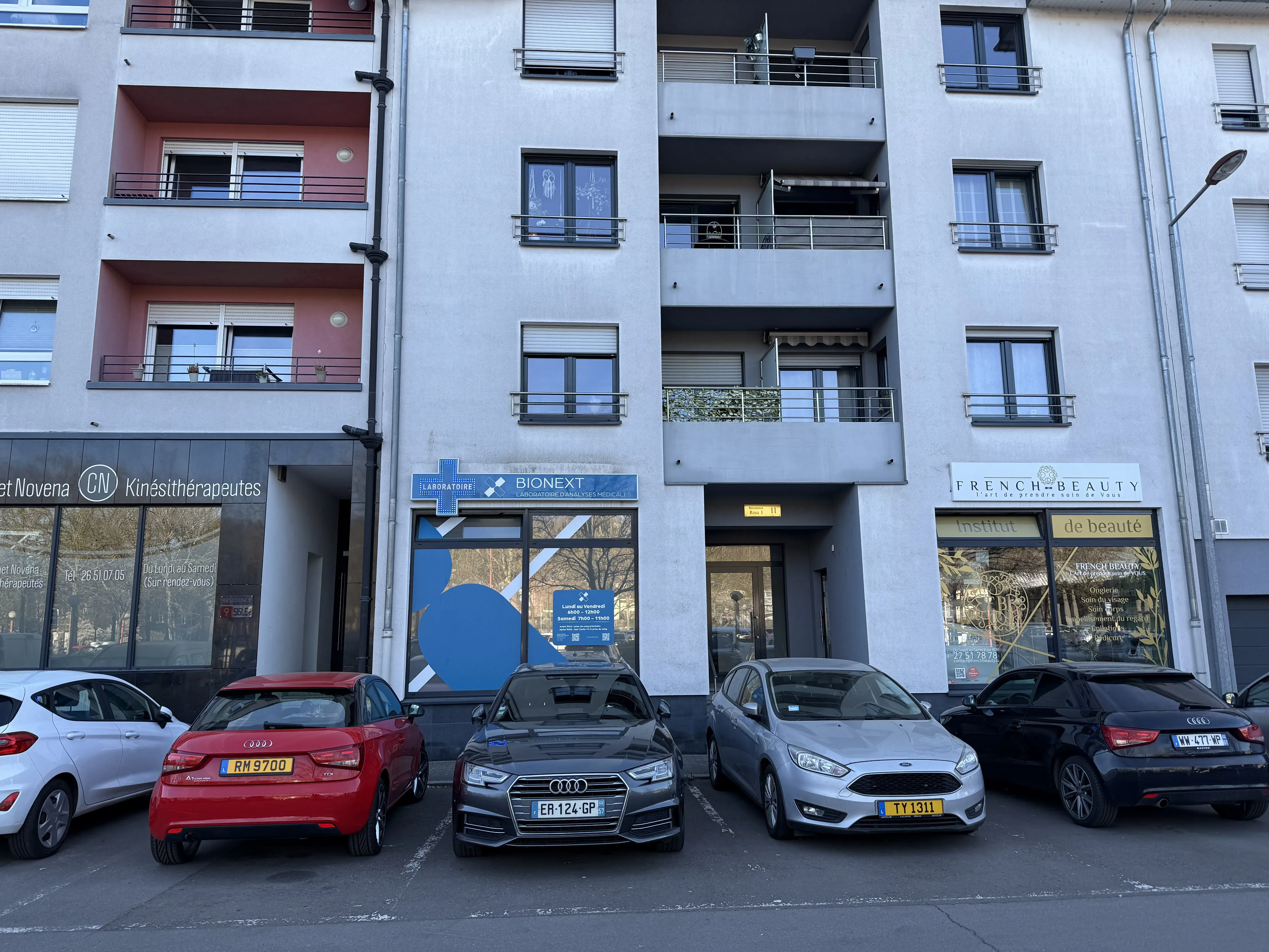 Fassade des BIONEXT-Labors für medizinische Analysen in Dudelange, 11 Schwaarze Wee