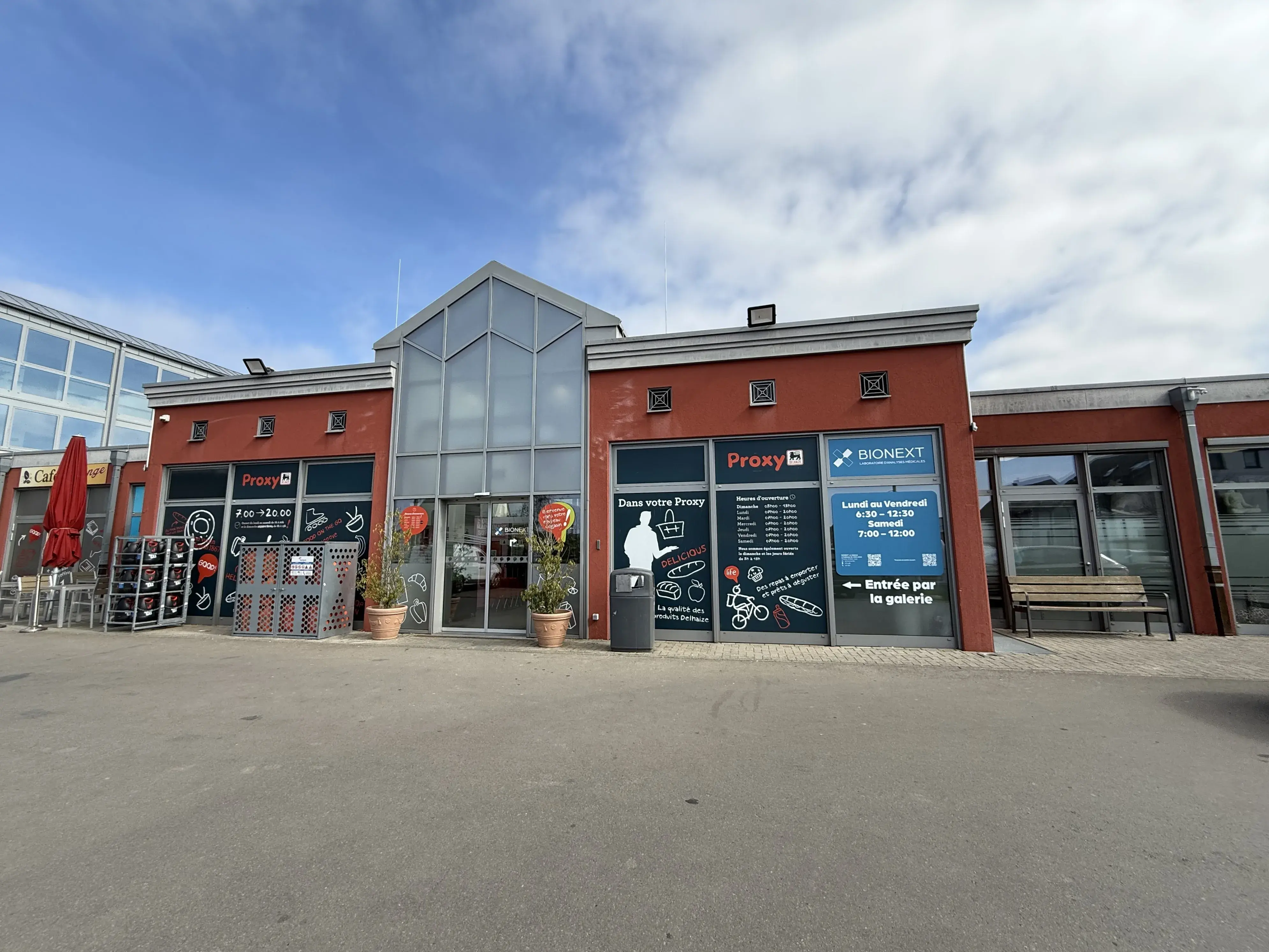 Facade of the BIONEXT medical analysis laboratory in Kehlen, 12 rue de Nospelt