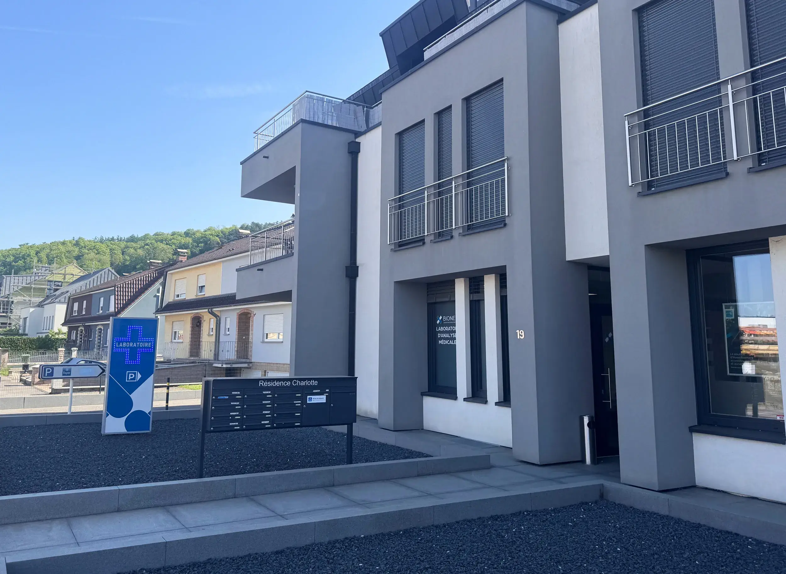 Fachada do laboratório de análises médicas BIONEXT em Heisdorf, 19 rue de Luxembourg