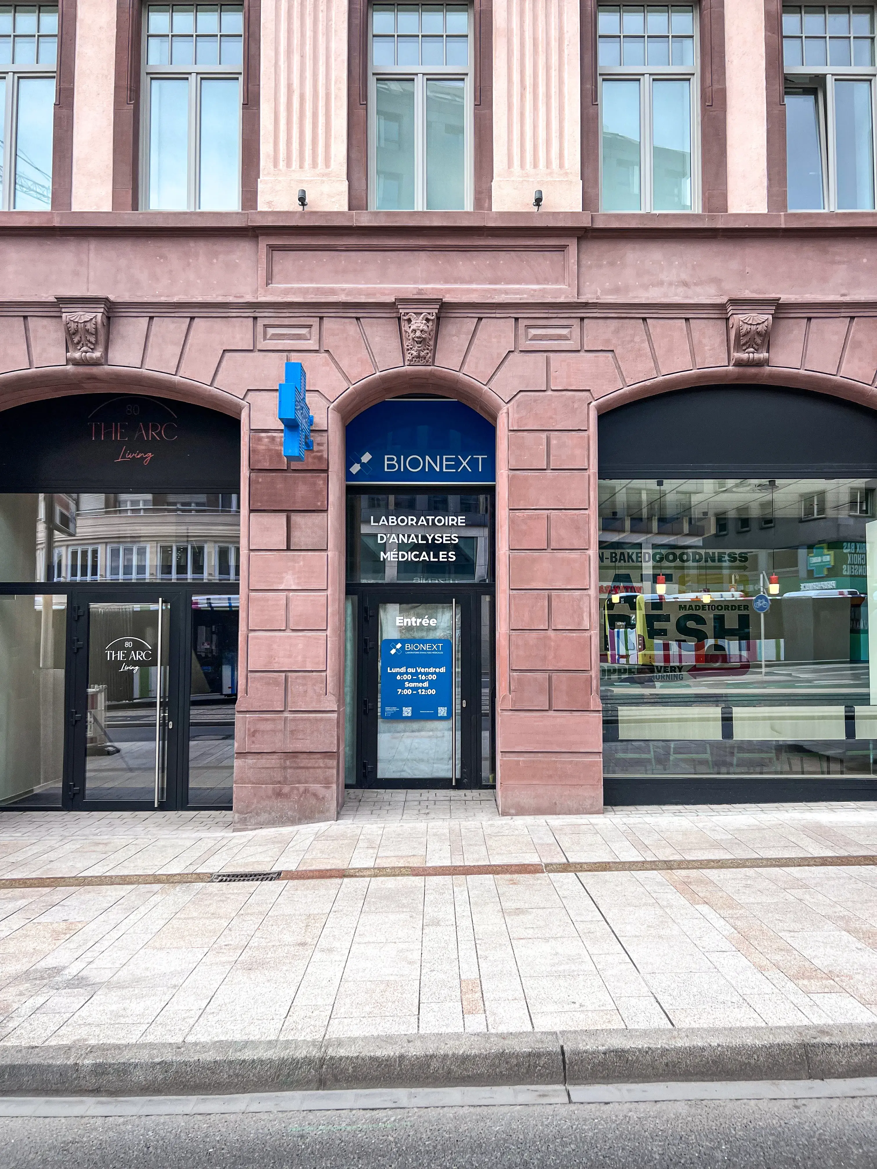Facade of the BIONEXT medical analysis laboratory in Luxembourg, 80 Avenue de la Liberté