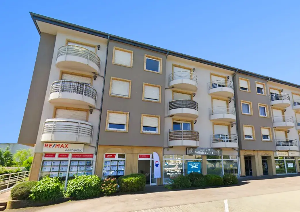 Facade of the BIONEXT medical analysis laboratory in Sandweiler, 56 rue Principale